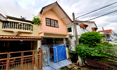 ทาวน์โฮม เขตมีนบุรี : ขายบ้านซอยหทัยราษฏร์ 33 หมู่บ้านร่มทิพย์ (หลังมุม) ** ราคา 1.95 ล้านบาท ** (ค่าโอน50/50) (N.1709)