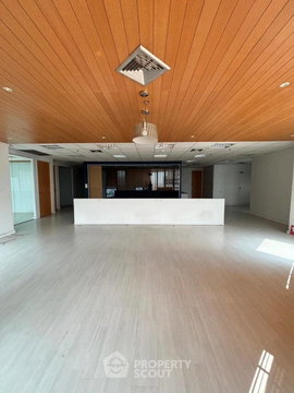 คอนโด 4 ห้องนอน 186 ตร.ม. Central City East Tower ชั้นสูง (ID 1908445)