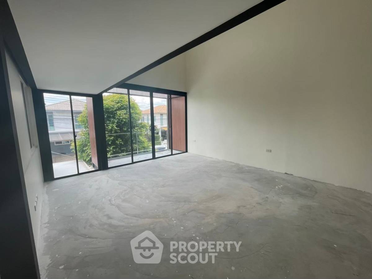 รูป บ้านเดี่ยว 3 ห้องนอน ขาย ที่ ชลนดา-สุวรรณภูมิ ใกล้สนามบินสุวรรณภูมิ (ID 2229546) - รูปที่ 22/24