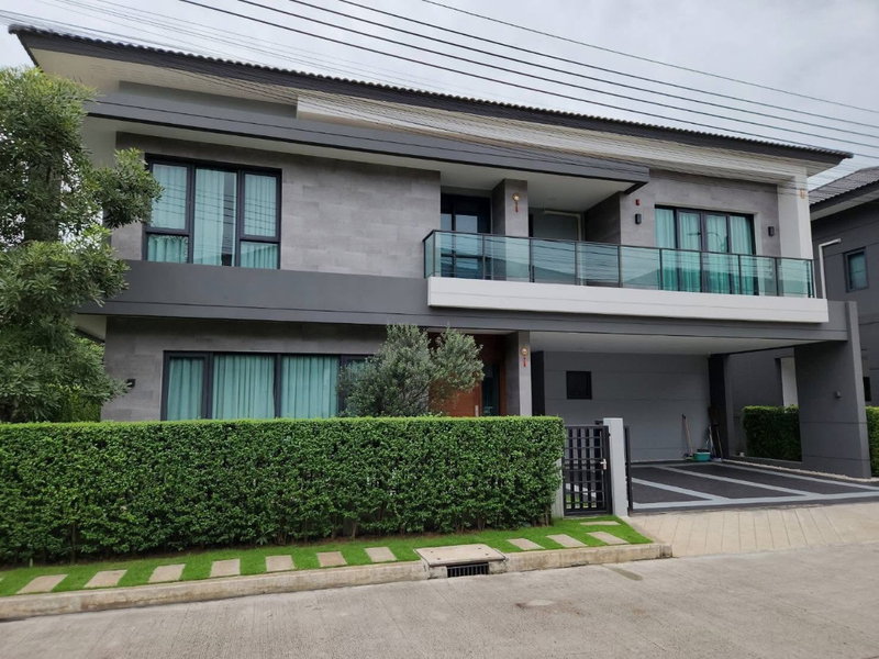 Houses for rent :  The City                       Bangna
