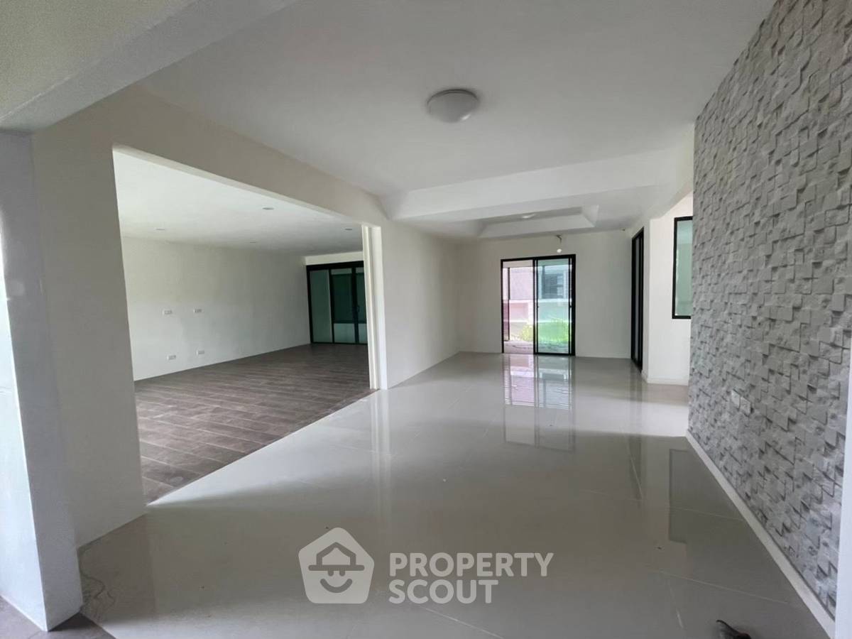รูป บ้านเดี่ยว 3 ห้องนอน ขาย ที่ ชลนดา-สุวรรณภูมิ ใกล้สนามบินสุวรรณภูมิ (ID 2229546) - รูปที่ 8/24