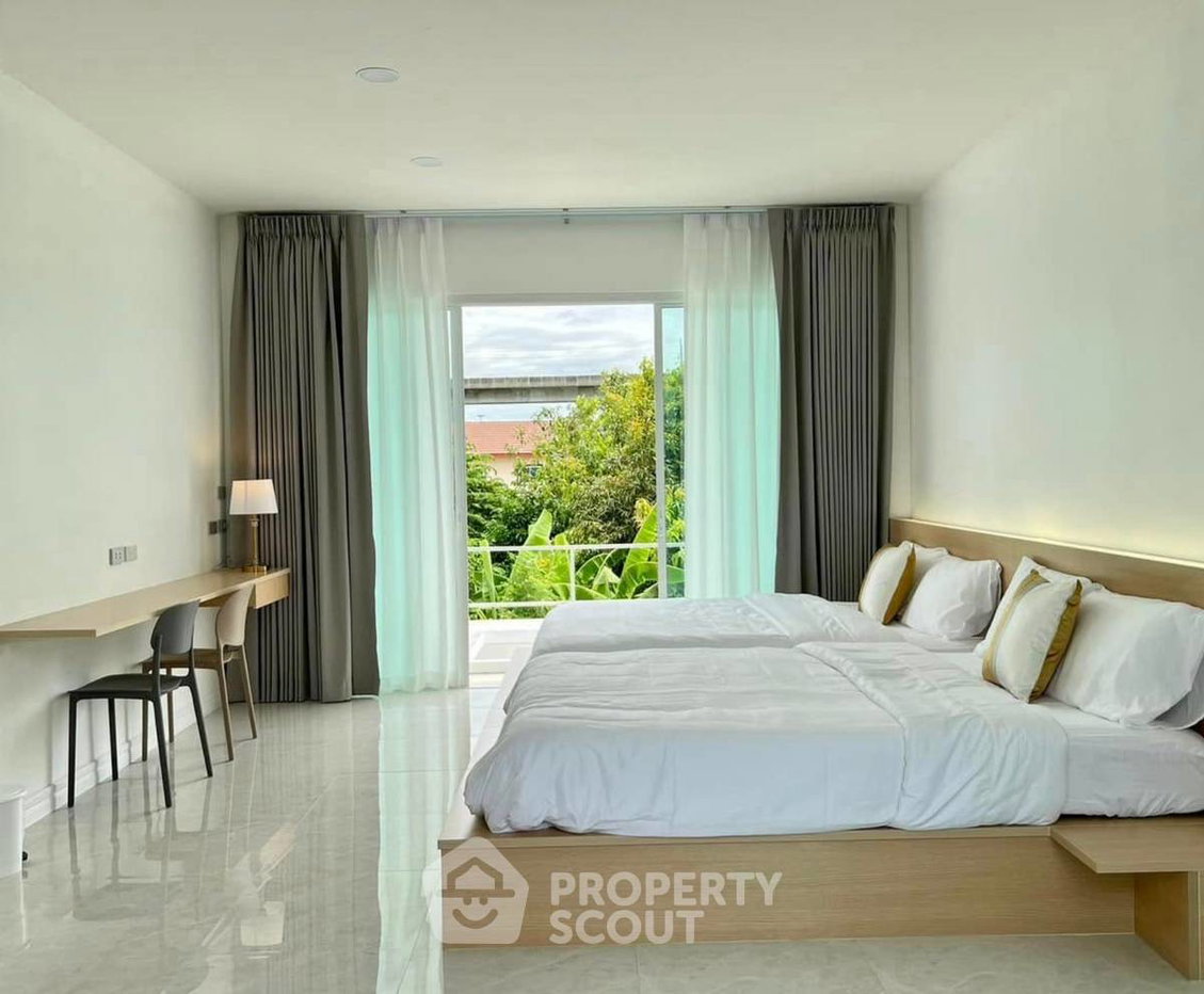 รูป บ้าน 5 ห้องนอน ให้เช่า 250 ตร.ม. ลำประทิว ลาดกระบัง กรุงเทพมหานคร (ID 2029889) - รูปที่ 10/14