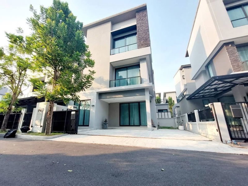 บ้านแฝดให้เช่า : #A124179 ✅ 30/7/68  ให้เช่าบ้านแฝด 3 ชั้น Baan Klang Muang Classe Ekkamai - Ramintra 📲📢สอบถาม ld line @condoboy