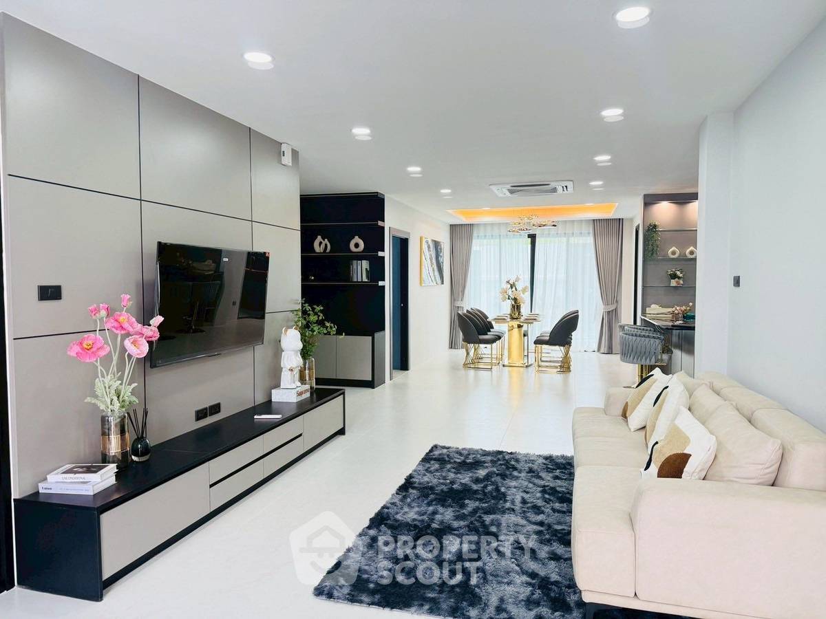 รูป บ้านเช่า 5 ห้องนอน ในพัทยา นาจอมเทียน-หนองปรือ บางละมุง ชลบุรี (ID 2232660) - รูปที่ 3/16