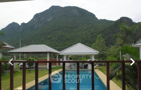 บ้านเดี่ยว 3 ห้องนอน พื้นที่ 215 ตร.ม. ในสามร้อยยอด (ขาย) 🐾 (ID 1847678)
