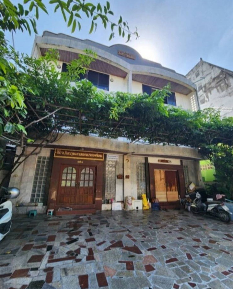 รูป ขายโฮมออฟฟิศ ซอยลาดพร้าว80 (แยก6) ขายตามสภาพ - รูปที่ 2/8