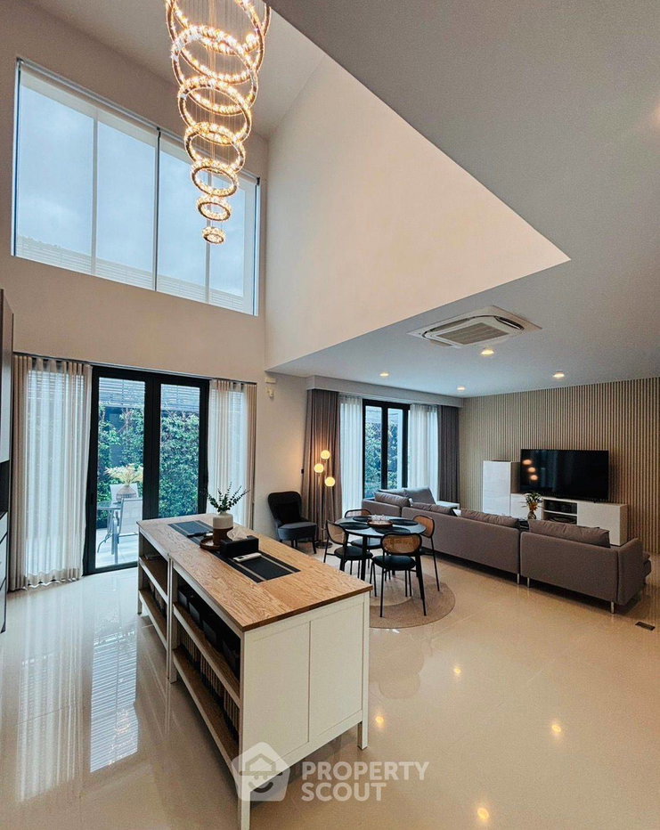รูป บ้านเดี่ยว 5 ห้องนอน ขาย ในโครงการ เศรษฐสิริ-กรุงเทพกรีฑา 2 (เลี้ยงสัตว์ได้) (ID 2232656) - รูปที่ 5/22