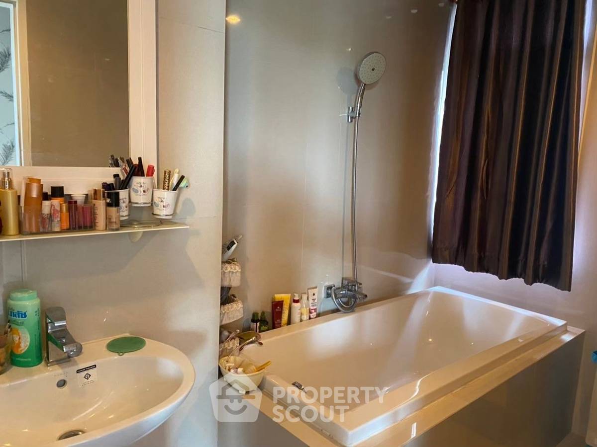 รูป คอนโดสองห้องนอน ขาย Manor Sanambinnam ใกล้ MRT พระนั่งเกล้า (ID 1129559) - รูปที่ 10/14