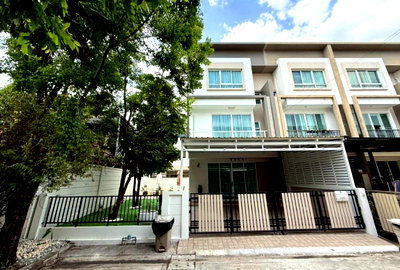 เช่าทาวน์โฮม พหลโยธิน 30 : #A124256 ✅ 2/8/68  ให้เช่าทาวน์โฮม Lumpini town Place Ratchayothin - Sena  📲📢สอบถาม ld line @condoboy