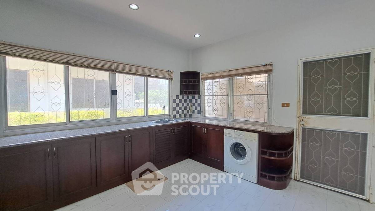 รูป บ้าน 3 ห้องนอน ขาย ในโกลเด้น ซัน อัลลีย์ ใจกลางหัวหิน (ID 2233911) - รูปที่ 10/22