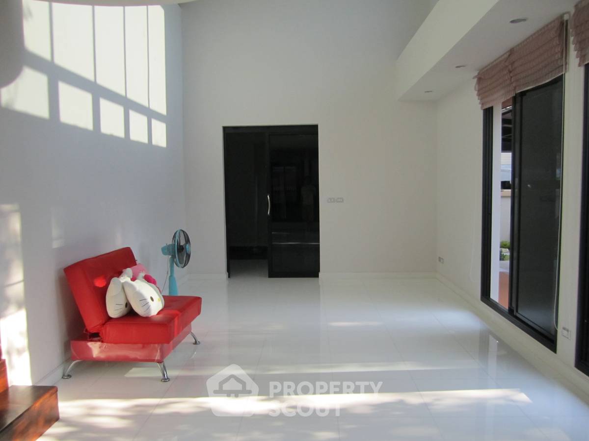 รูป บ้านเดี่ยว 4 ห้องนอน ขาย ในเมืองนนทบุรี ใกล้ MRT แยกติวานนท์ (ID 2094587) - รูปที่ 16/18