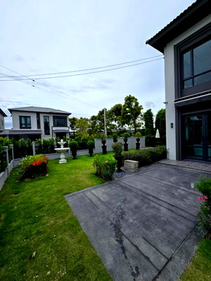 Houses for rent Samut Prakarn : House for rent Grande Pleno Sukhumvit-Bangna, ready to move in. If interested, contact Line @goodmanpro or call 0999029192.