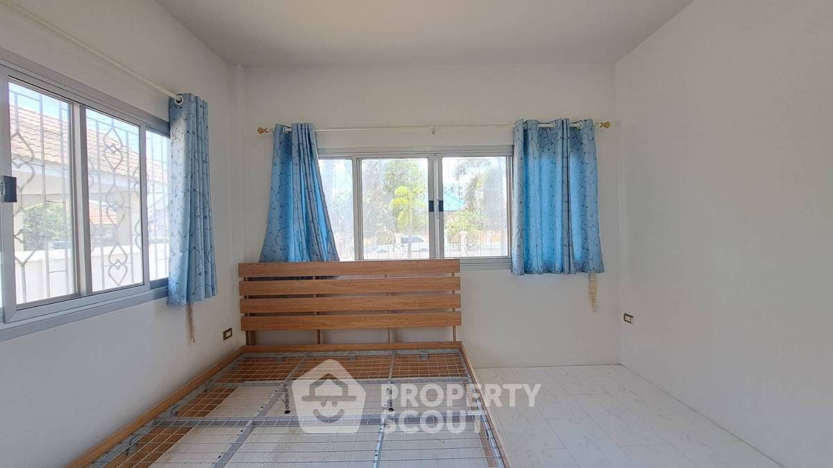รูป บ้าน 3 ห้องนอน ขาย ในโกลเด้น ซัน อัลลีย์ ใจกลางหัวหิน (ID 2233911) - รูปที่ 14/22