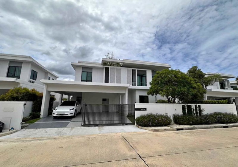 Houses for rent : P0192 Luxury Home for Rent – Mantana Bangna Km.15 (Elite Size)