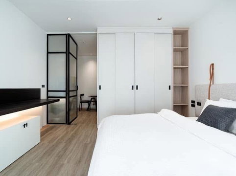 Silom Grand Terrace ห้องสวย ราคาดี สอบถามเพิ่มเติมได้ที่ Line @condorental