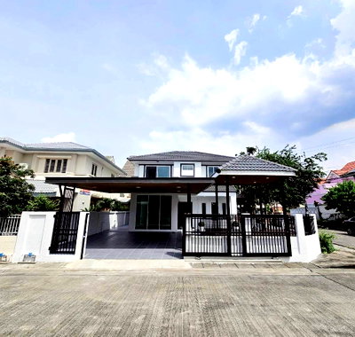 ขายบ้านเดี่ยว : S2926 ขายบ้านเดี่ยว เนเบอร์โฮม วัชรพล สุขาภิบาล 5 รีโนเวทใหม่ (หลังมุม )