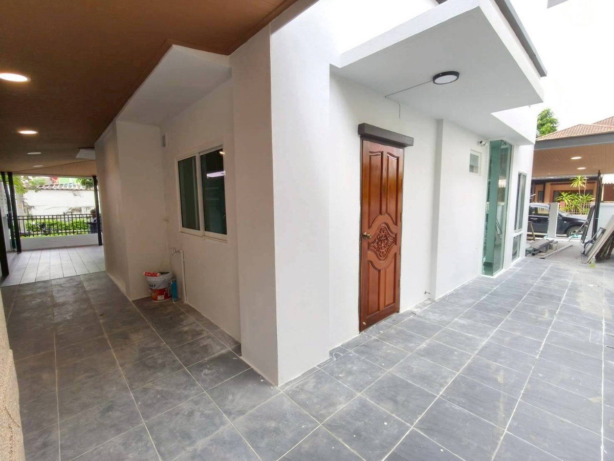 รูป S2926 ขายบ้านเดี่ยว เนเบอร์โฮม วัชรพล สุขาภิบาล 5 รีโนเวทใหม่ (หลังมุม ) - รูปที่ 4/11