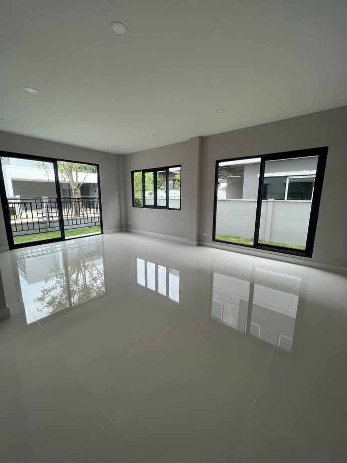 picture Centro Donmueng-        Chaengwattana - 14/17