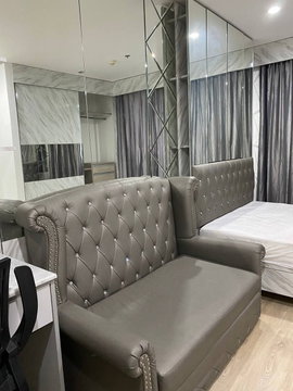 Ideo Q Chula Samyan【𝐑𝐄𝐍𝐓】🔥แต่งเรียบ คุมโทนพอดี ห้องนี้ให้ฟีลอบอุ่นแบบมินิมอลจริงใจ🔥  ติดต่อไลน์ไอดี: @hacondo