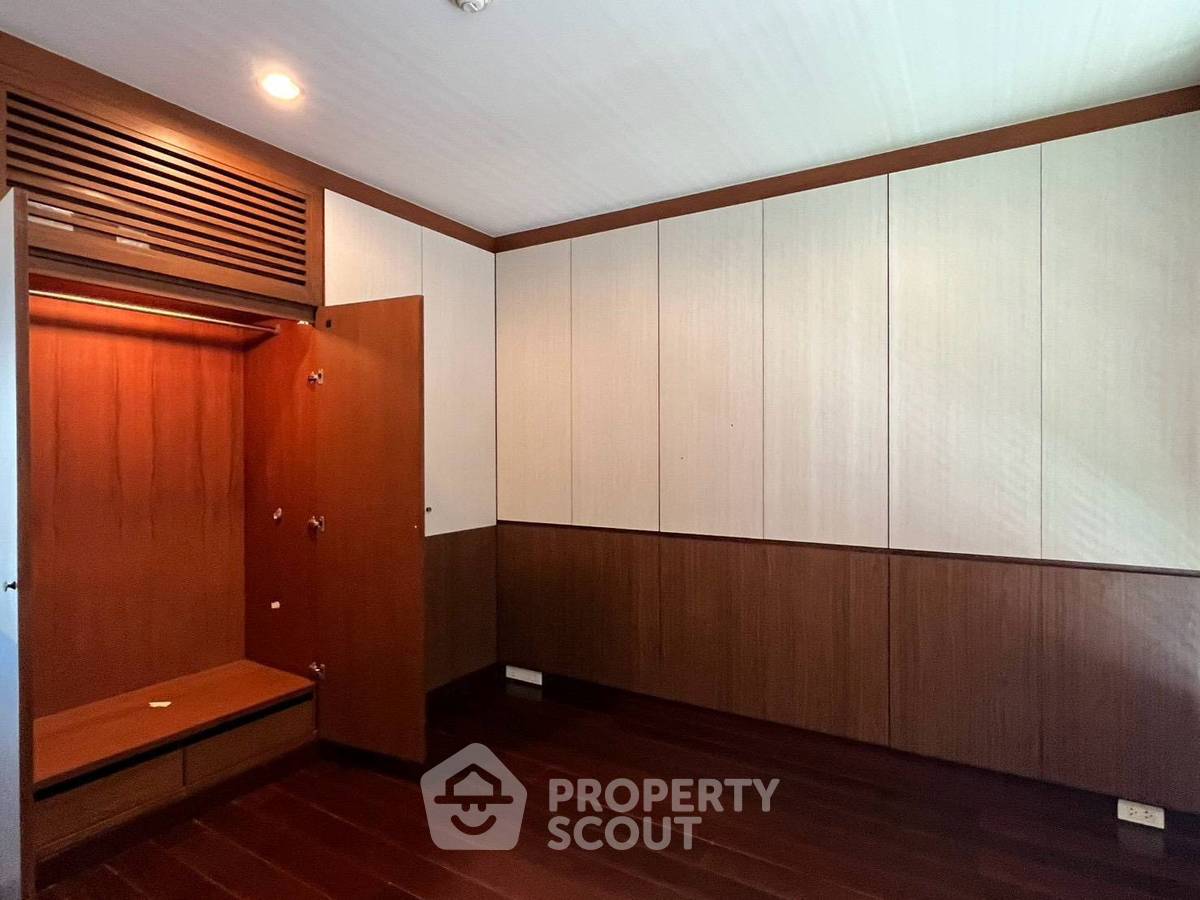 รูป คอนโด 3 ห้องนอน 123 ตร.ม. ซื้อขายที่ CLICK CONDO Modern Sukhumvit 65 ใกล้ BTS เอกมัย 400 ม. (ID 2237302) - รูปที่ 13/23