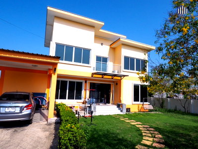 Houses for sale Asian Institute of Technology (AIT) : Urgent sale, custom-designed 2-storey detached house, Krisdanakorn Village 19, Khlong Nueng, only 600 meters from Phahonyothin Road.