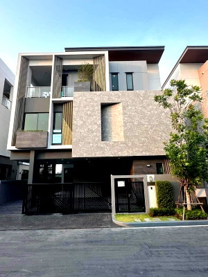 บ้านเดี่ยวให้เช่า : ให้เช่า บ้านเดี่ยว 3 ชั้น ตกแต่งหรู พร้อมเข้าอยู่ (The Gentry Cultivar Rama 9)