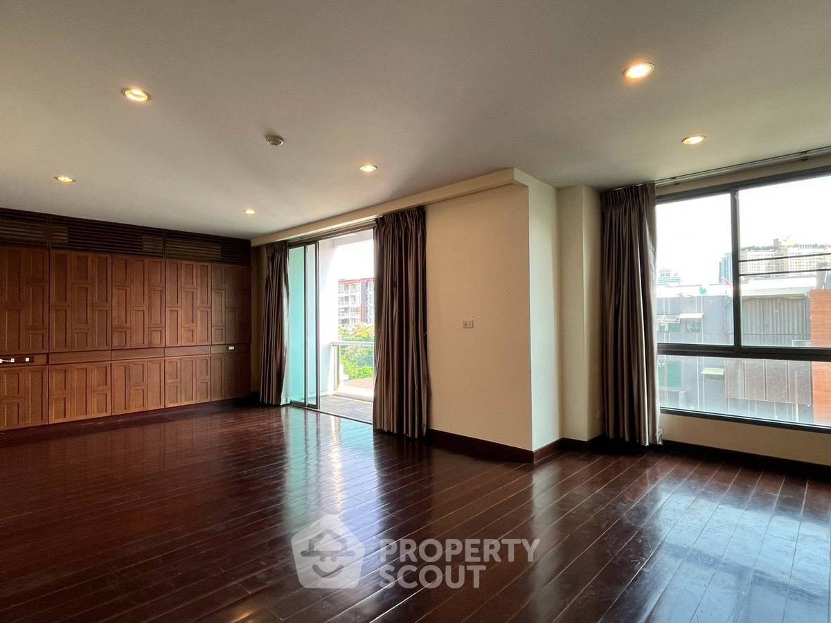 รูป คอนโด 3 ห้องนอน 123 ตร.ม. ซื้อขายที่ CLICK CONDO Modern Sukhumvit 65 ใกล้ BTS เอกมัย 400 ม. (ID 2237302) - รูปที่ 17/23