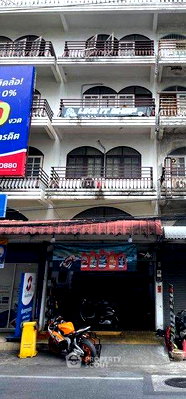 ทาวน์โฮม MRT สุทธิสาร : ทาวน์เฮาส์ 1 ห้องนอน ขาย 83 ตร.ม. ใกล้ MRT สุทธิสาร (ID 2189688)