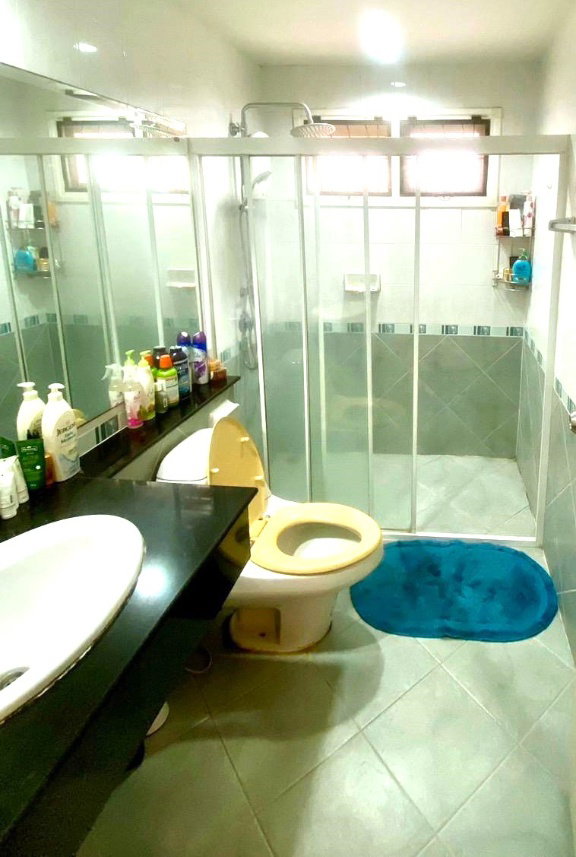 รูป บ้านหรู ถูก สวย!! รวมอยู่ในบ้านหลังนี้ทั้งหมด บ้านเดี่ยวสไตส์ยุโรป หมู่บ้าน ภัสสร 4 รังสิตคลอง 3 - รูปที่ 10/11