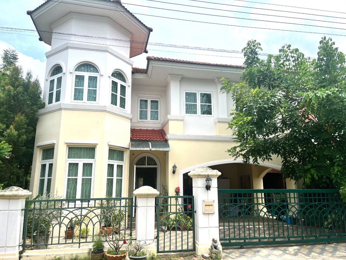 รูป บ้านหรู ถูก สวย!! รวมอยู่ในบ้านหลังนี้ทั้งหมด บ้านเดี่ยวสไตส์ยุโรป หมู่บ้าน ภัสสร 4 รังสิตคลอง 3 - รูปที่ 11/11