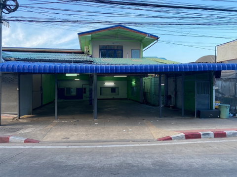 ให้เช่าบ้าน 2 ชั้น 50 ตร.ว. 5ห้องนอน พร้อมที่ดินเปล่า 125 ตร.ว. ลาดพร้าว71 ปากซอยสังคมสงเคราะห์26 เหมาะทำร้านค้าขาย และกิจการอื่นๆ
