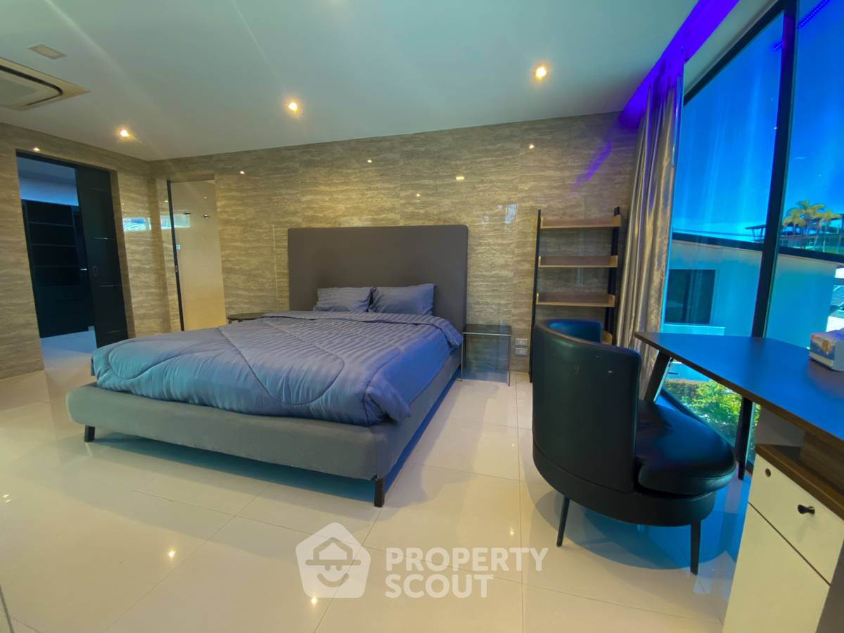 picture 5-Bedroom House For Sale In Phratamnak, Nong Prue, Near Chonburi (ID 2127405) - 35/42
