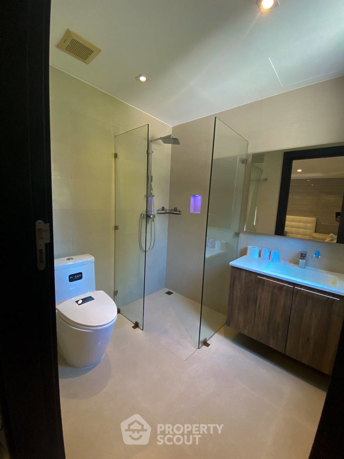 picture 5-Bedroom House For Sale In Phratamnak, Nong Prue, Near Chonburi (ID 2127405) - 41/42