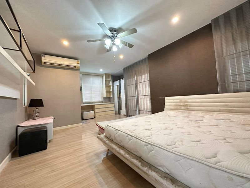 รูป 🏡 บ้านเดี่ยว 2 ชั้น ดูหรูอบอุ่น สไตล์โมเดิร์น  🌿 เดอะ ธารา รามอินทรา  โครงการคุณภาพจาก Nirvana Development - รูปที่ 11/17