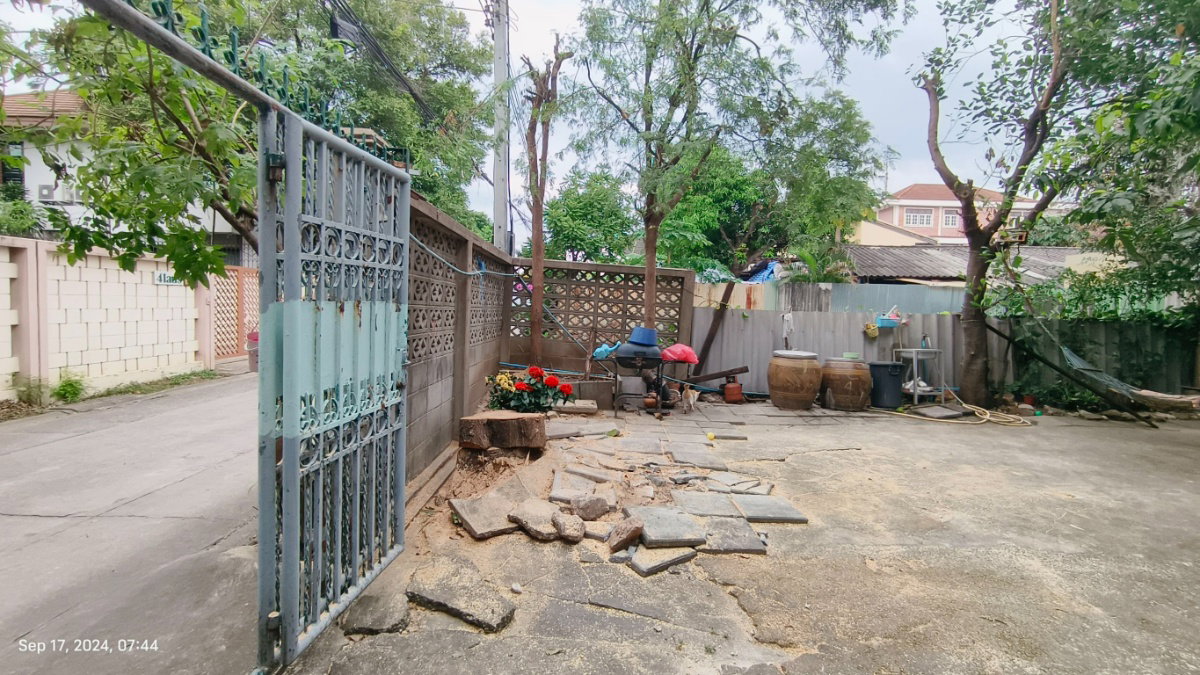 รูป ขายบ้านถนนลาดพร้าว41 ใกล้รถไฟฟ้าสายสีเหลือง - รูปที่ 21/23
