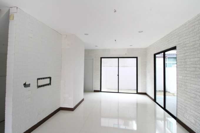 รูป 🔥 ทาวน์โฮมรีโนเวทใหม่ พร้อมอยู่ 🔥 🏡 เนเชอร่า เทรนด์ สุขสวัสดิ์-ประชาอุทิศ 90 - รูปที่ 5/11