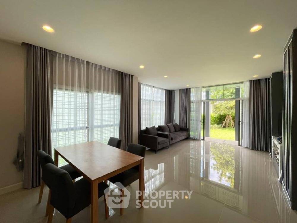 รูป บ้านเดี่ยว 4 ห้องนอน ขาย Setthasiri Pattanakarn เขตประเวศ กรุงเทพ (ID 1443211) - รูปที่ 2/5