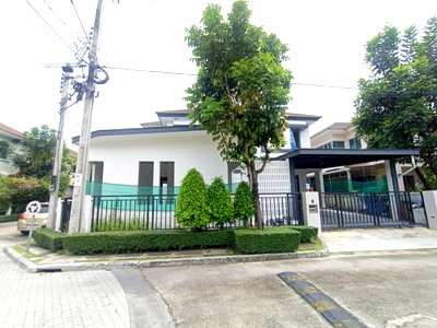 ขายบ้านเดี่ยว : ราคาถูกที่สุดในโครงการ! ขายบ้านเดี่ยว ไลฟ์ บางกอก บูเลอวาร์ด วงแหวนอ่อนนุช 1 *หลังมุม รีโนเวทต่อเติมแล้ว 70% สามารถทำออฟฟิศได้ Line ID: @ppagent