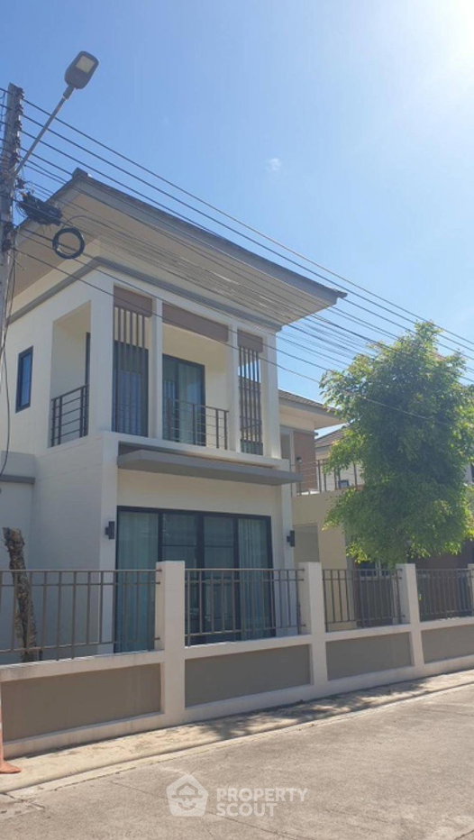 รูป บ้านเช่า 3 ห้องนอน Pet-Friendly ใกล้ Sanctuary Of Truth บางเสร่ สัตหีบ (ID 1415850) - รูปที่ 3/11