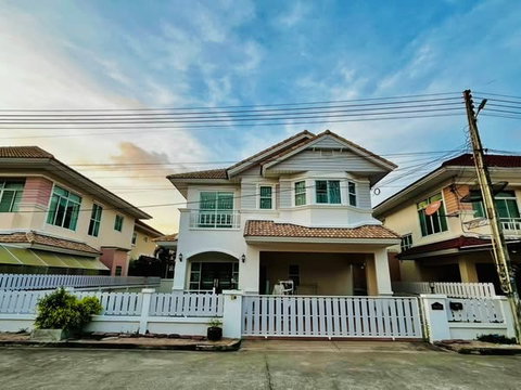 UK06-027 🏡 Single house for rent - Manirin Bangsaen Village 💸 Rent: 20,000 baht/month (annual contract)