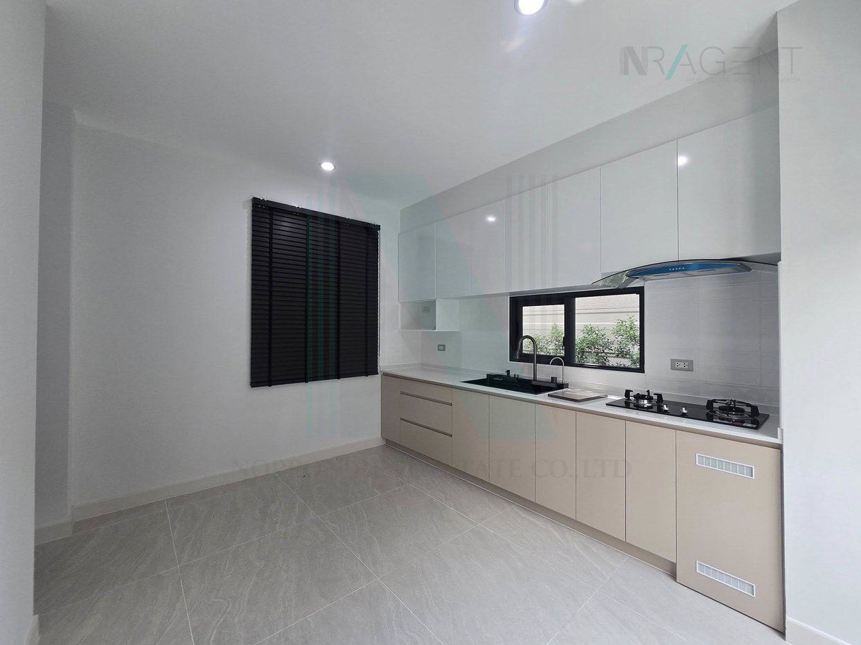 รูป 📌 ให้เช่าบ้านเดี่ยว 3 ชั้น บ้านกลางเมือง คลาสเซ่ สุขุมวิท 77 2 ห้องนอน 3 ห้องน้ำ - รูปที่ 4/8