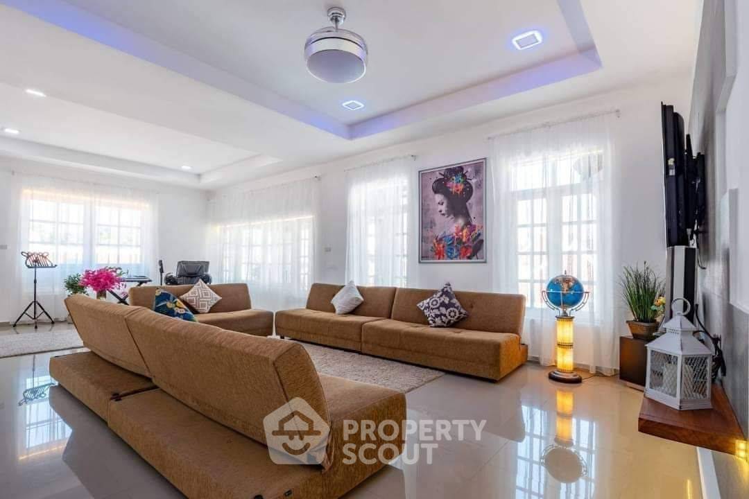 รูป บ้าน 6 ห้องนอน ขนาด 490 ตร.ม. เทมเพิลเลควิลล่า นาจอมเทียน พัทยา (ID 998616) - รูปที่ 6/12