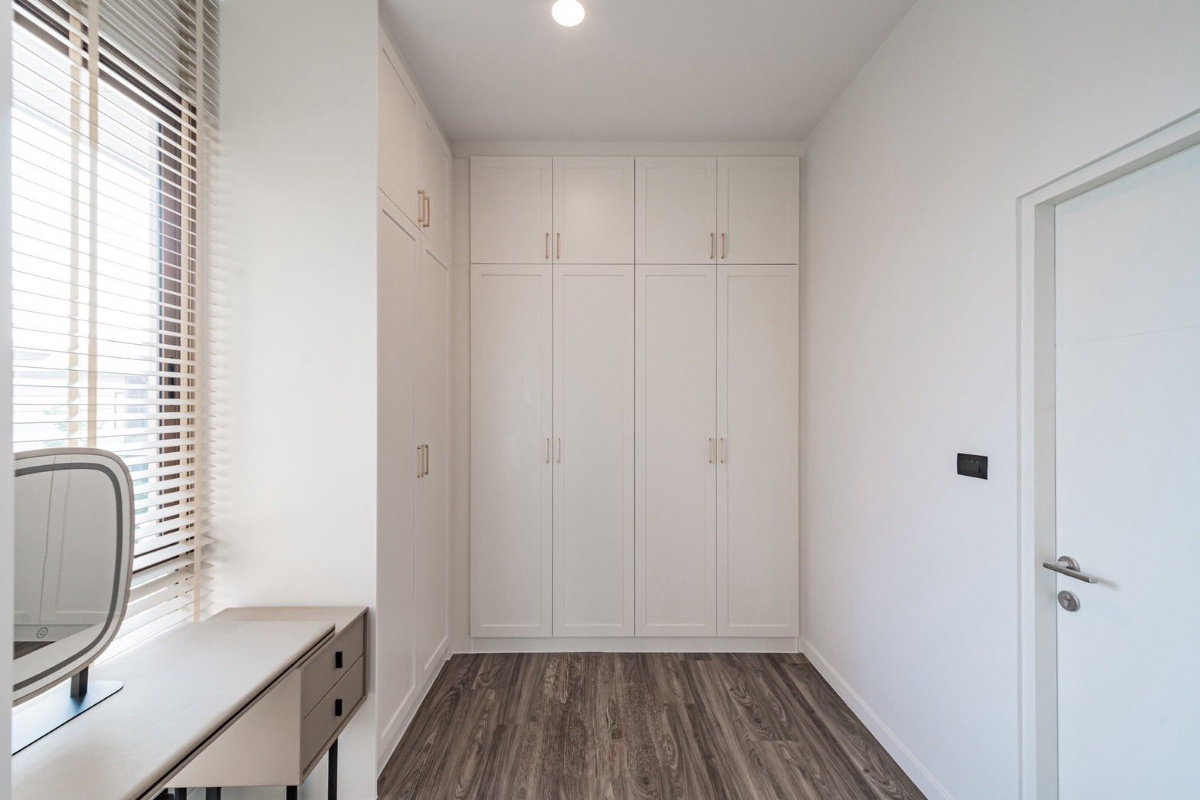 picture Burasiri Krungthep Kreetha 🌟 𝐄𝐱𝐜𝐥𝐮𝐬𝐢𝐯𝐞 𝐑𝐞𝐧𝐨𝐯𝐚𝐭𝐞𝐝 𝐇𝐨𝐮𝐬𝐞 in Prestigious Luxury Development 🏡 - 19/23