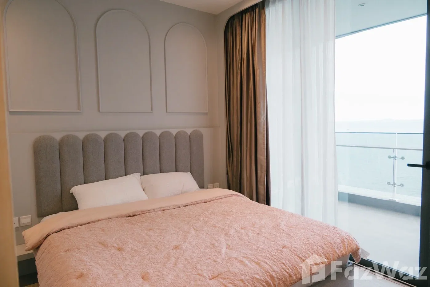 picture Studio Condo for sale at Arom Wongamat 5597198 - 8/19