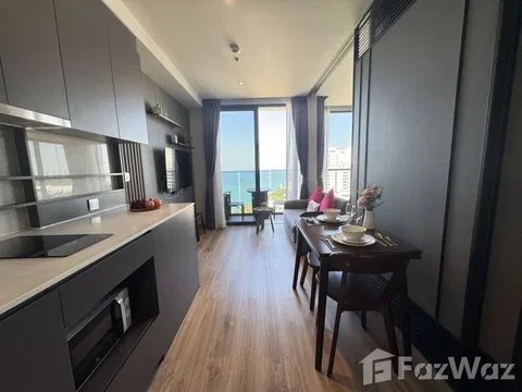 1 Bedroom Condo for sale at Andromeda Condominium  2004413