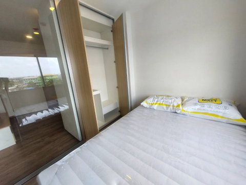 ✨ Condo for Rent – Ready to Move In New, fully furnished unit at SENA Kith Rattanathibet - Bang Bua Thong. Great location, right on the main road.
