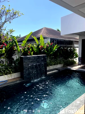 Houses for sale Wiset Road Phuket : 3 Bedroom Villa for sale in Rawai, Phuket  1955053