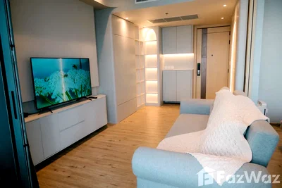 ขายคอนโด : Sea View Condo in Pattaya 1 BR 57sqm, Beachfront living 5597198