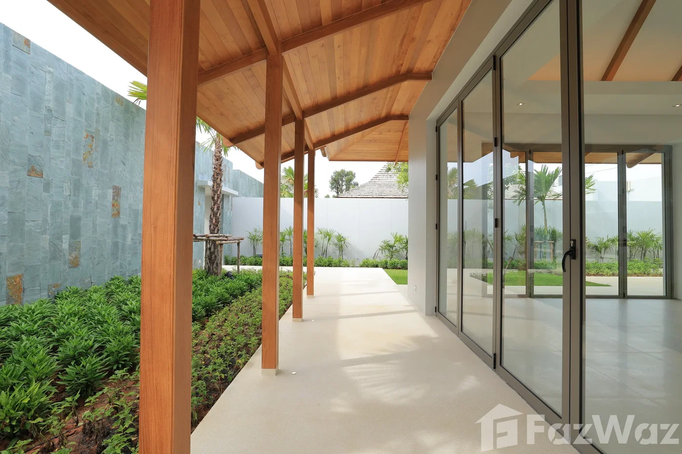 picture Stunning 4 bedrooms villa for sale 5649285 - 8/15