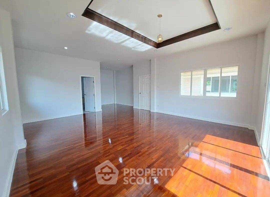 รูป บ้านเดี่ยว 3 ห้องนอน 300 ตร.ม. เลี้ยงสัตว์ได้ หมู่บ้าน นนทรี 5 บางศิทอง (ID 2165608) - รูปที่ 9/18